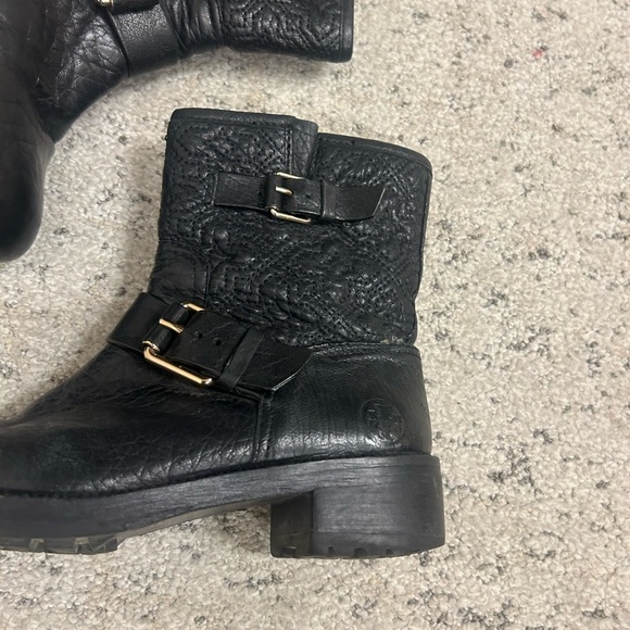 Tory Burch Sz 6 “Chrystie”Black Quilted Boots with Buckle Straps Great condition - Picture 4 of 16